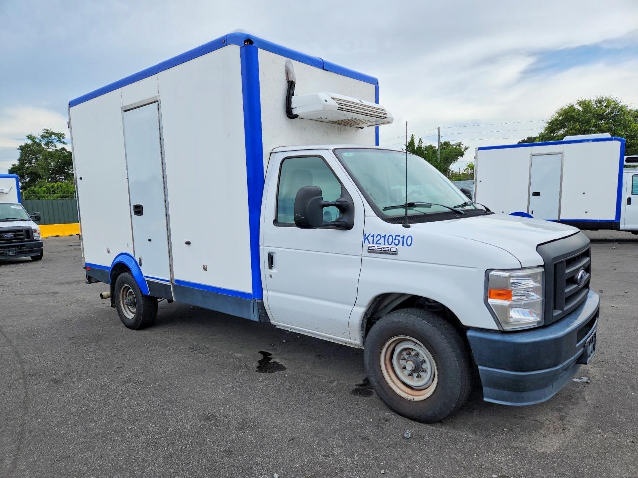 2023 FORD E-350