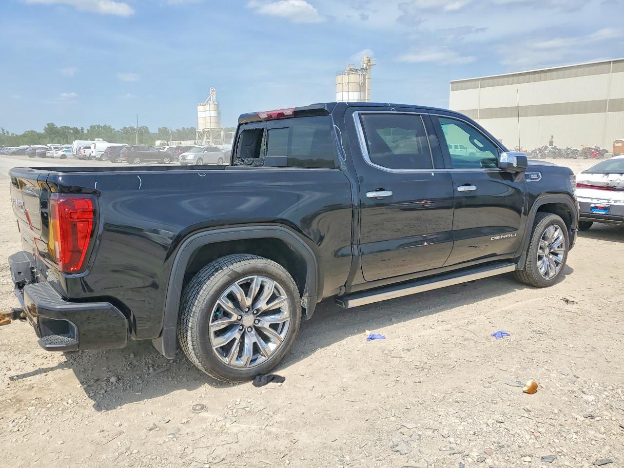 2025 GMC Sierra