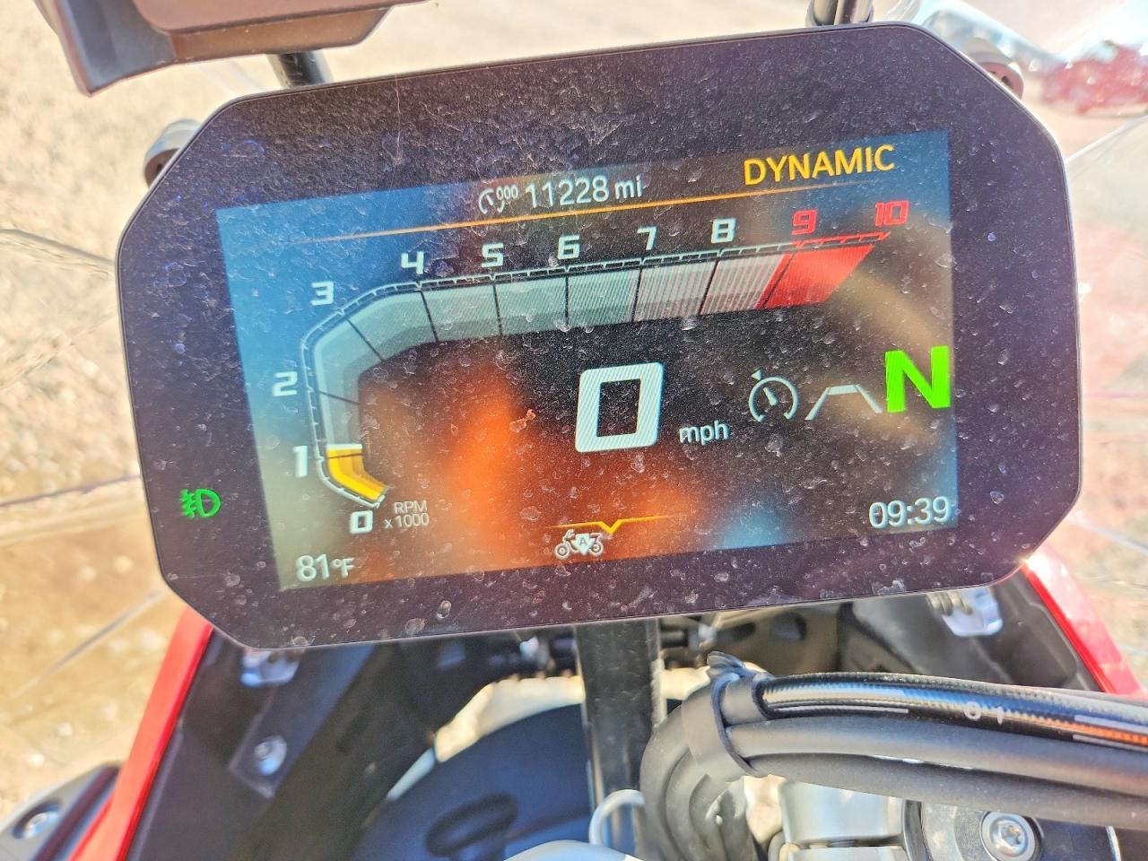 2025 BMW R