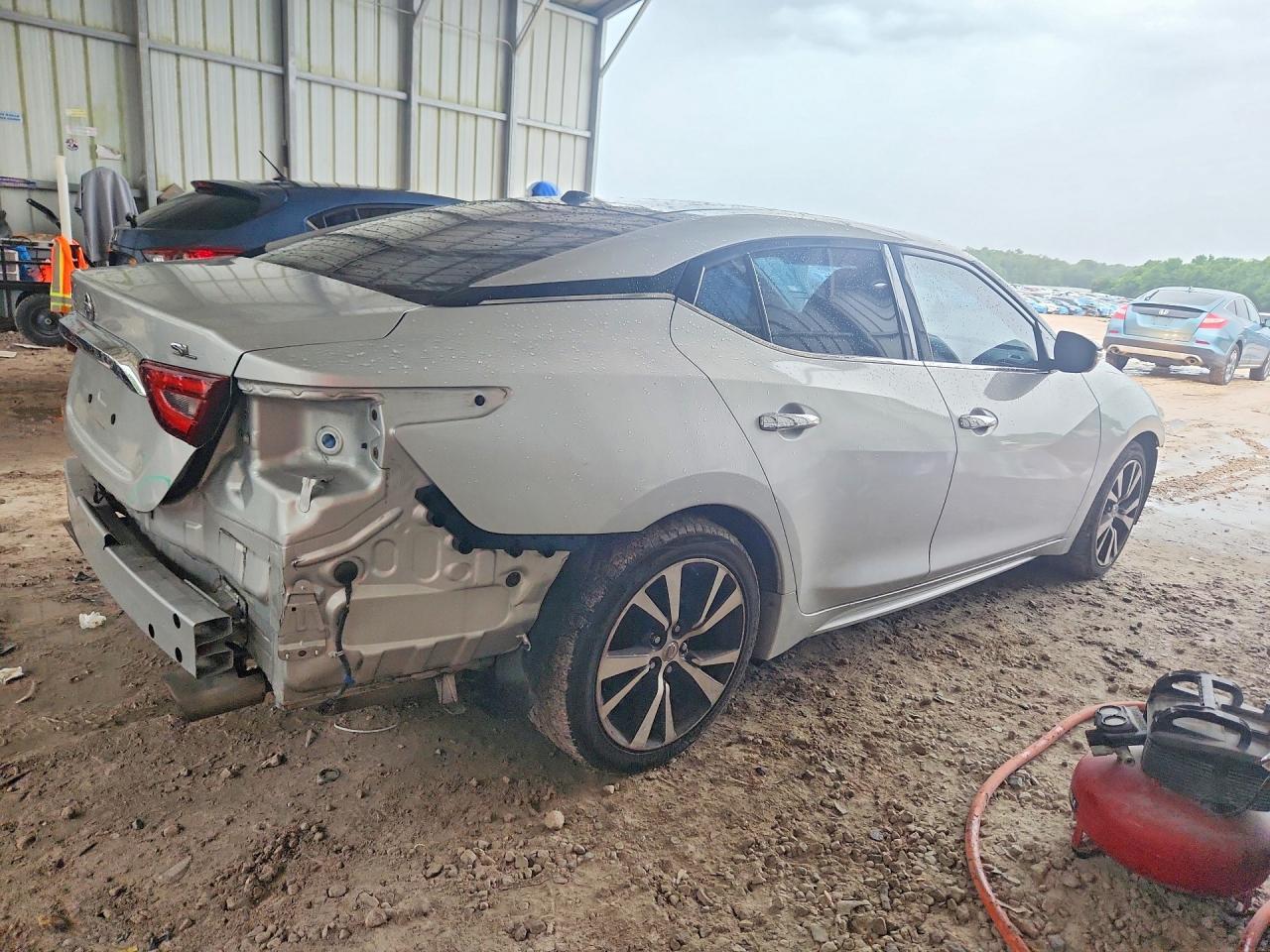 2018 NISSAN Maxima