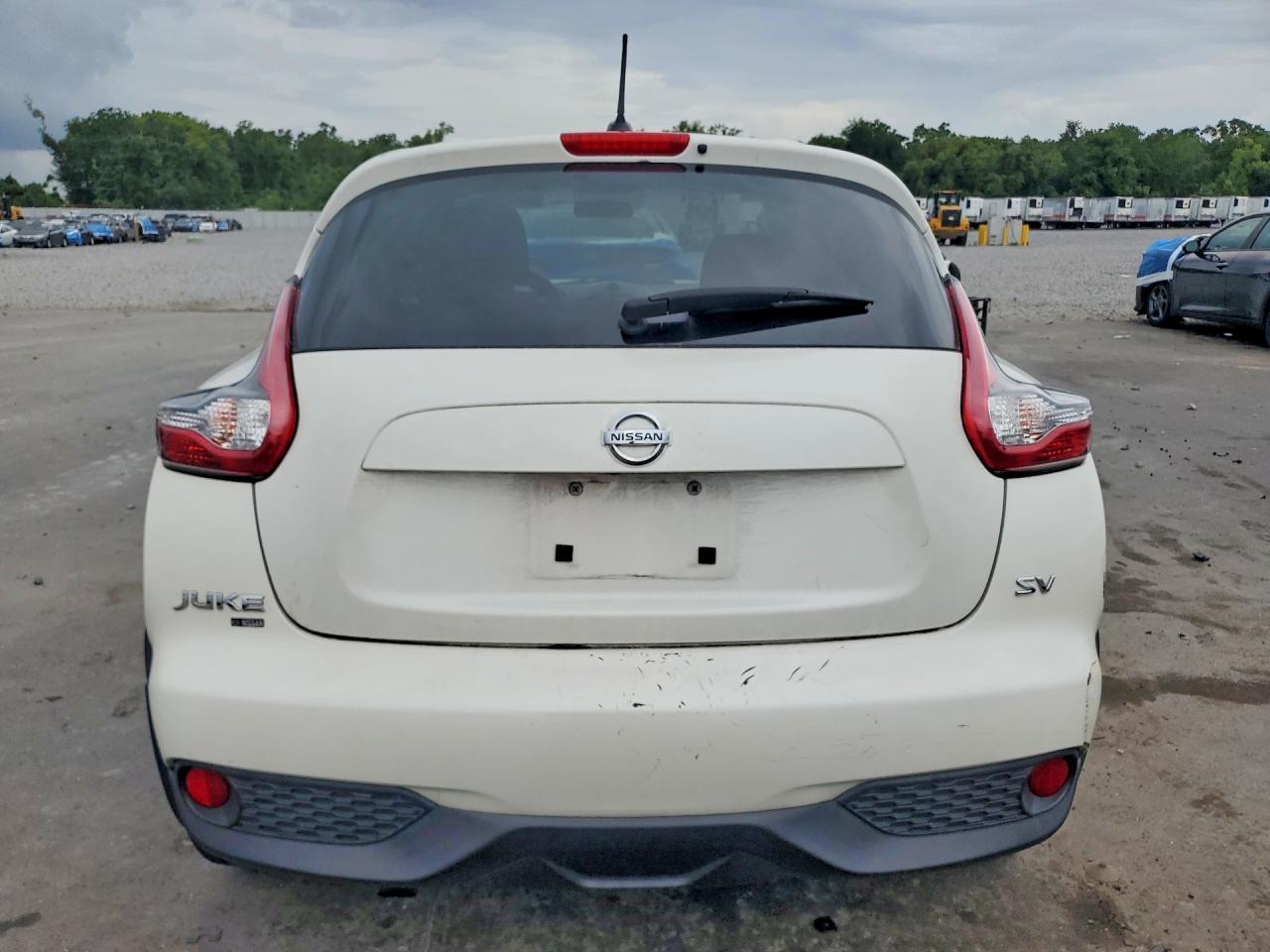 2015 NISSAN Juke