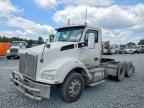 2017 KENWORTH T880
