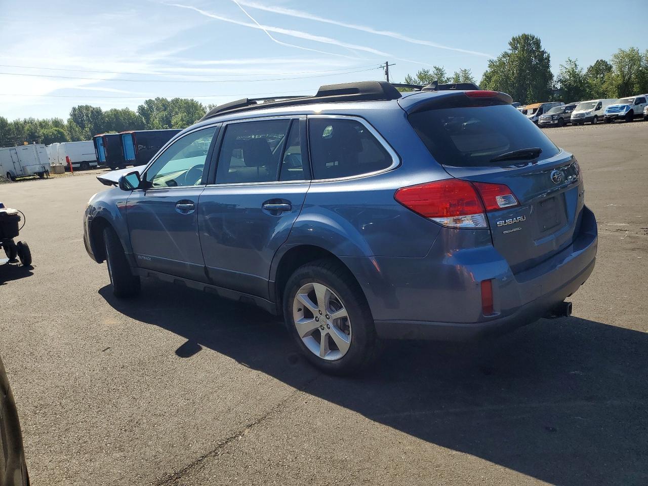 2014 SUBARU Outback