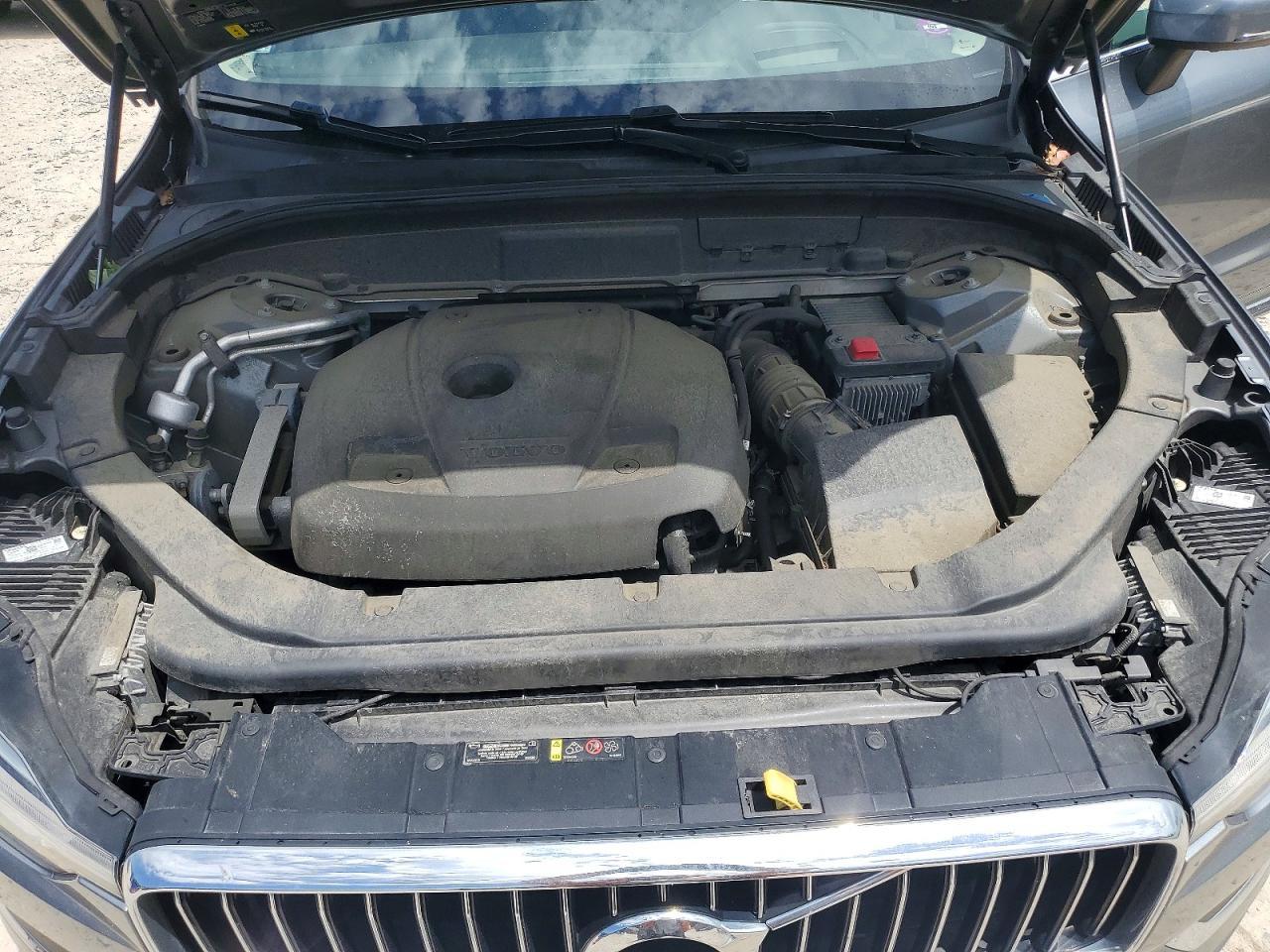 2020 VOLVO XC60