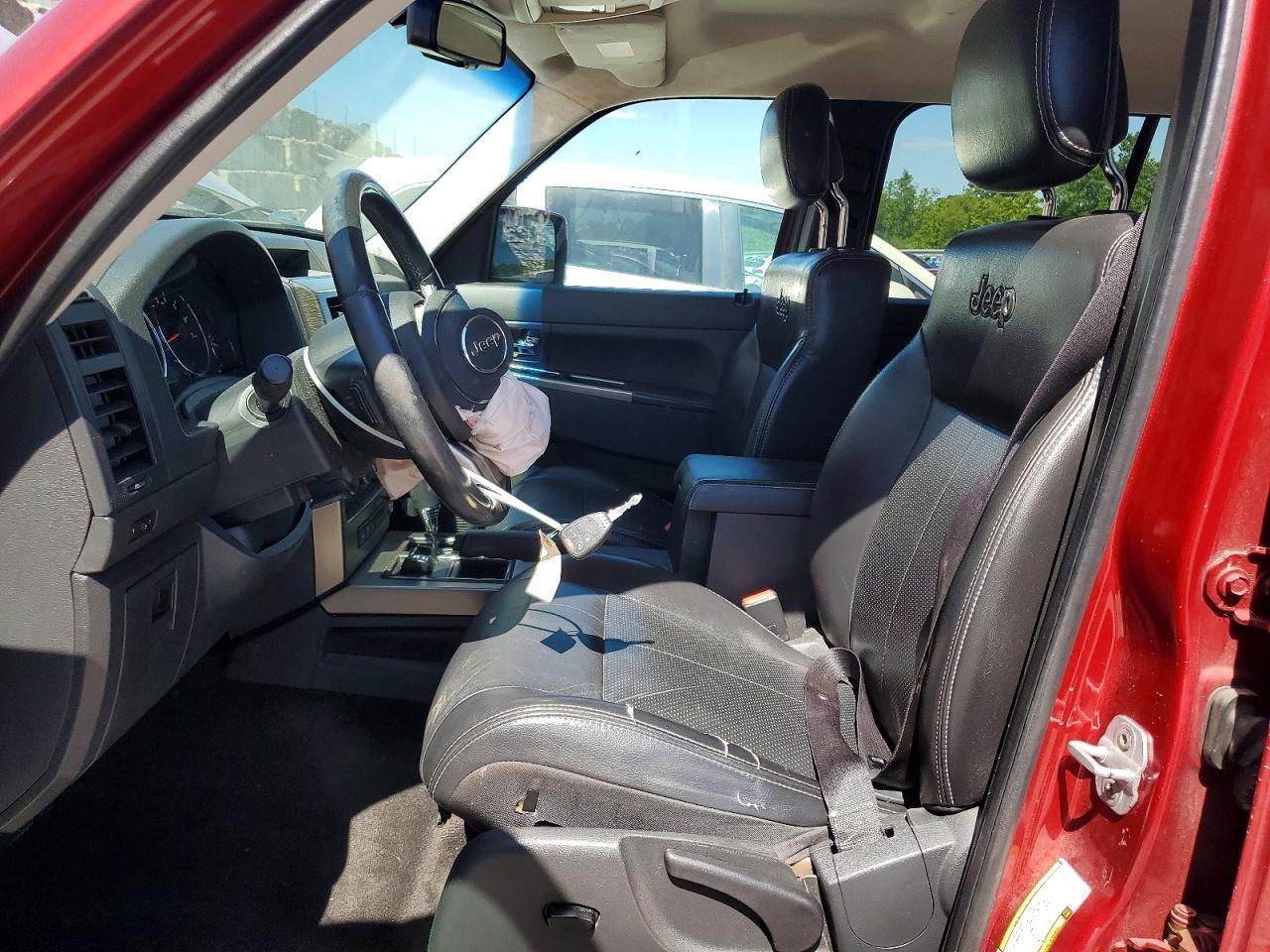 2012 JEEP Liberty