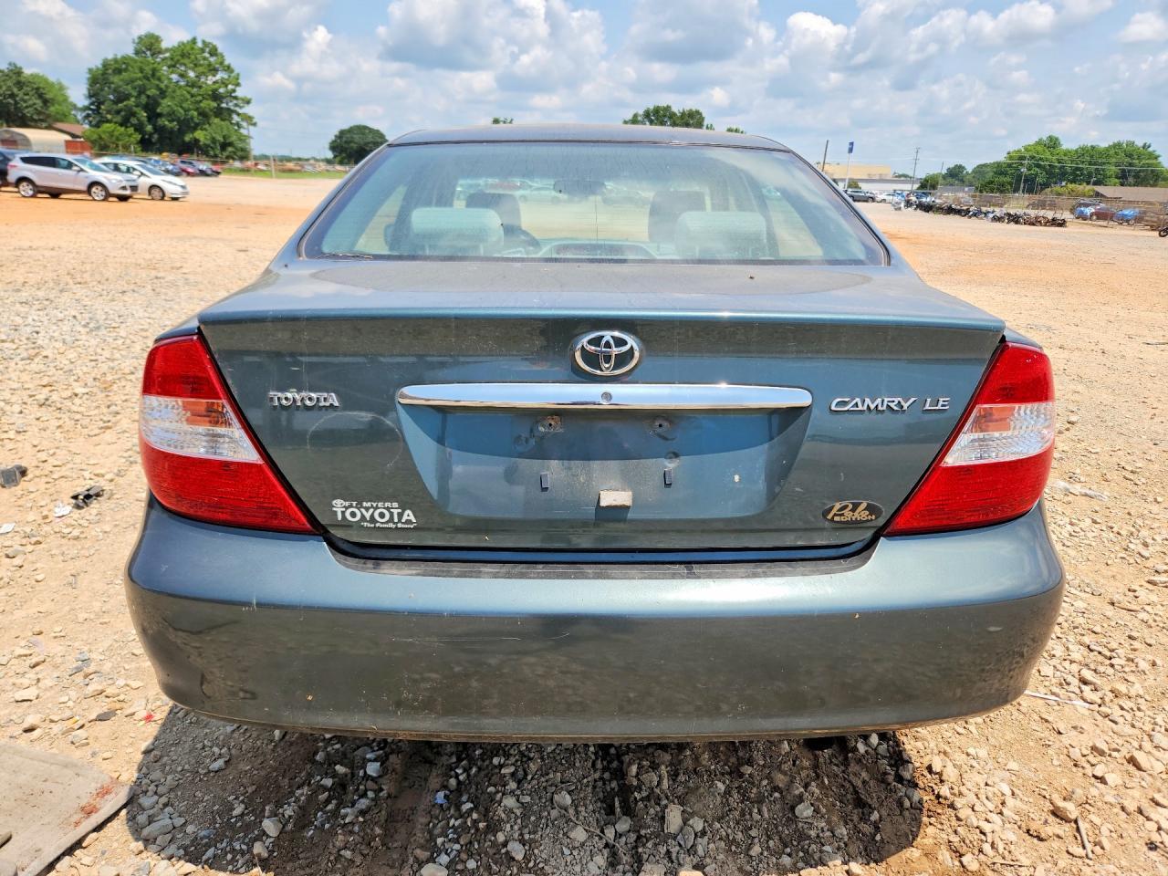 2004 TOYOTA CAMRY