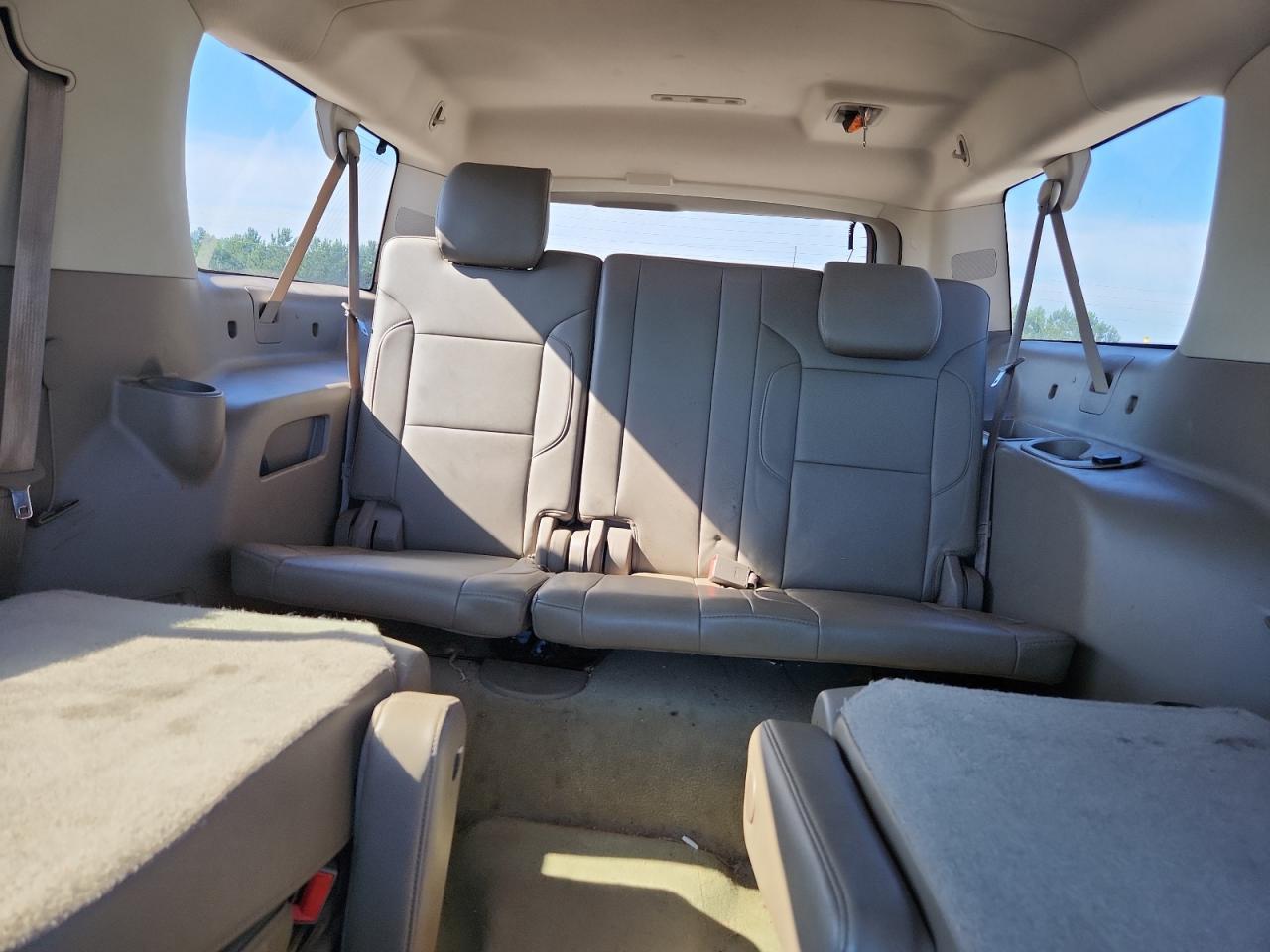 2016 CHEVROLET Suburban