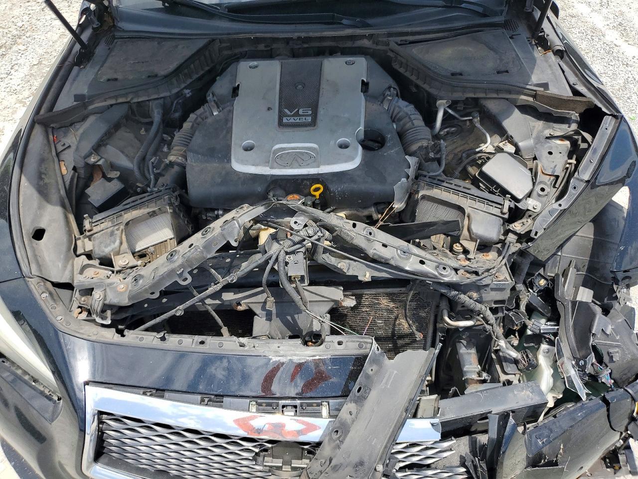 2014 INFINITI Q50