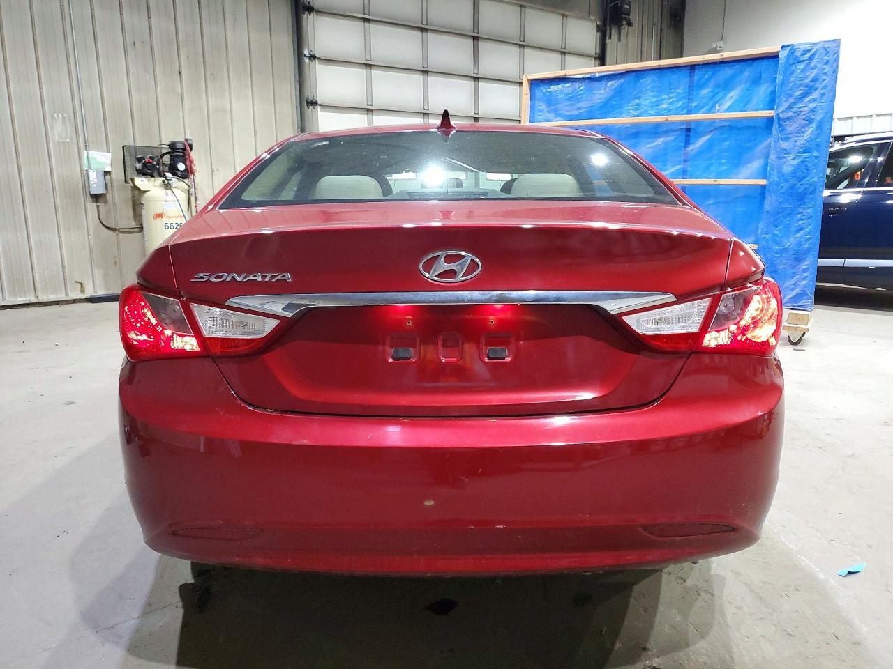 2011 HYUNDAI SONATA
