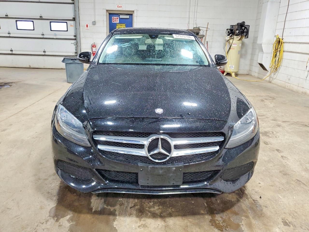 2016 MERCEDES-BENZ C-CLASS