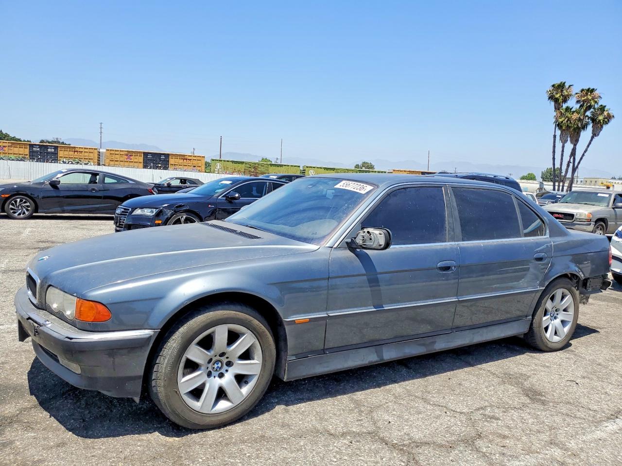 2000 BMW 7 series