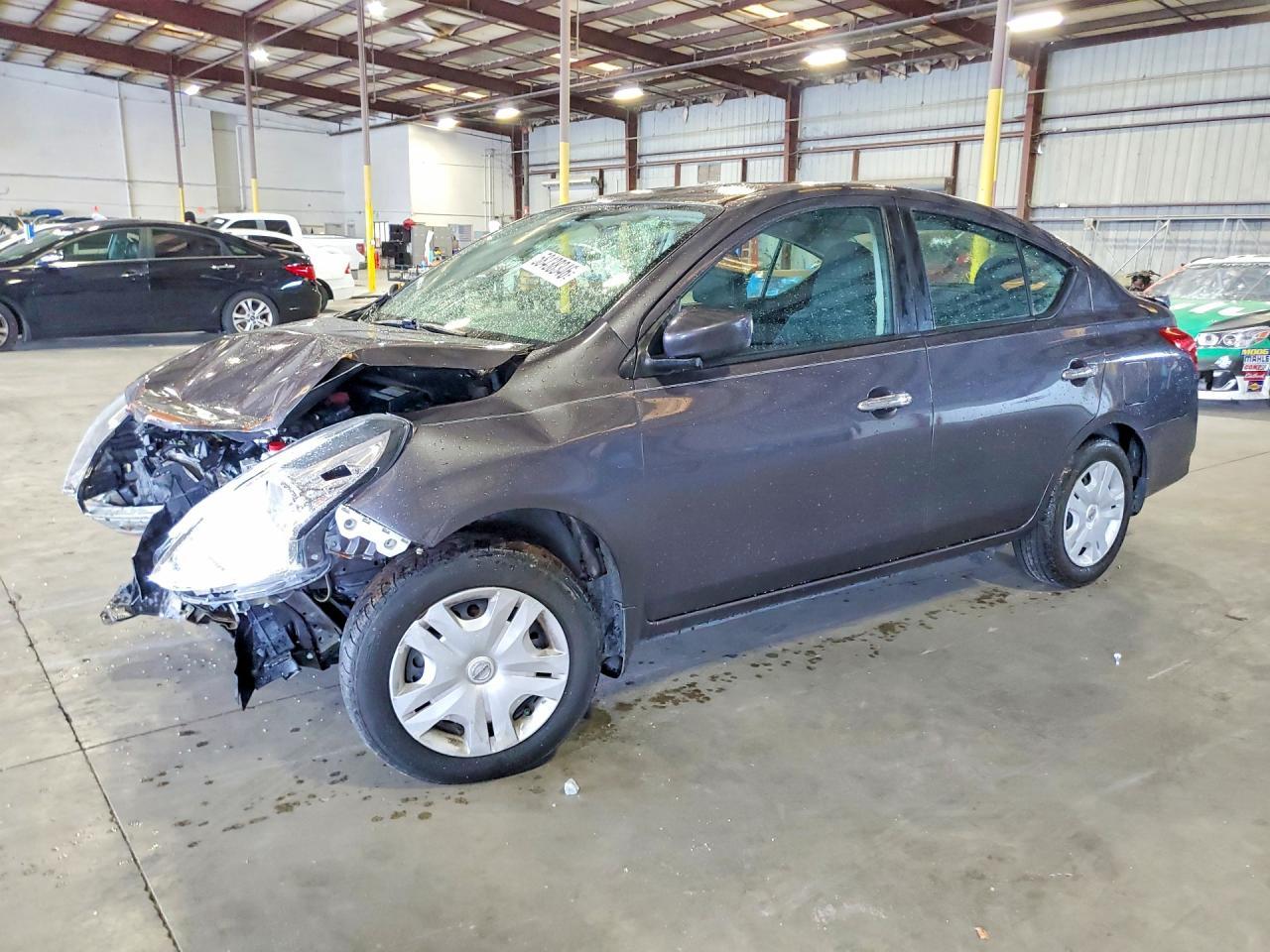 2015 NISSAN VERSA