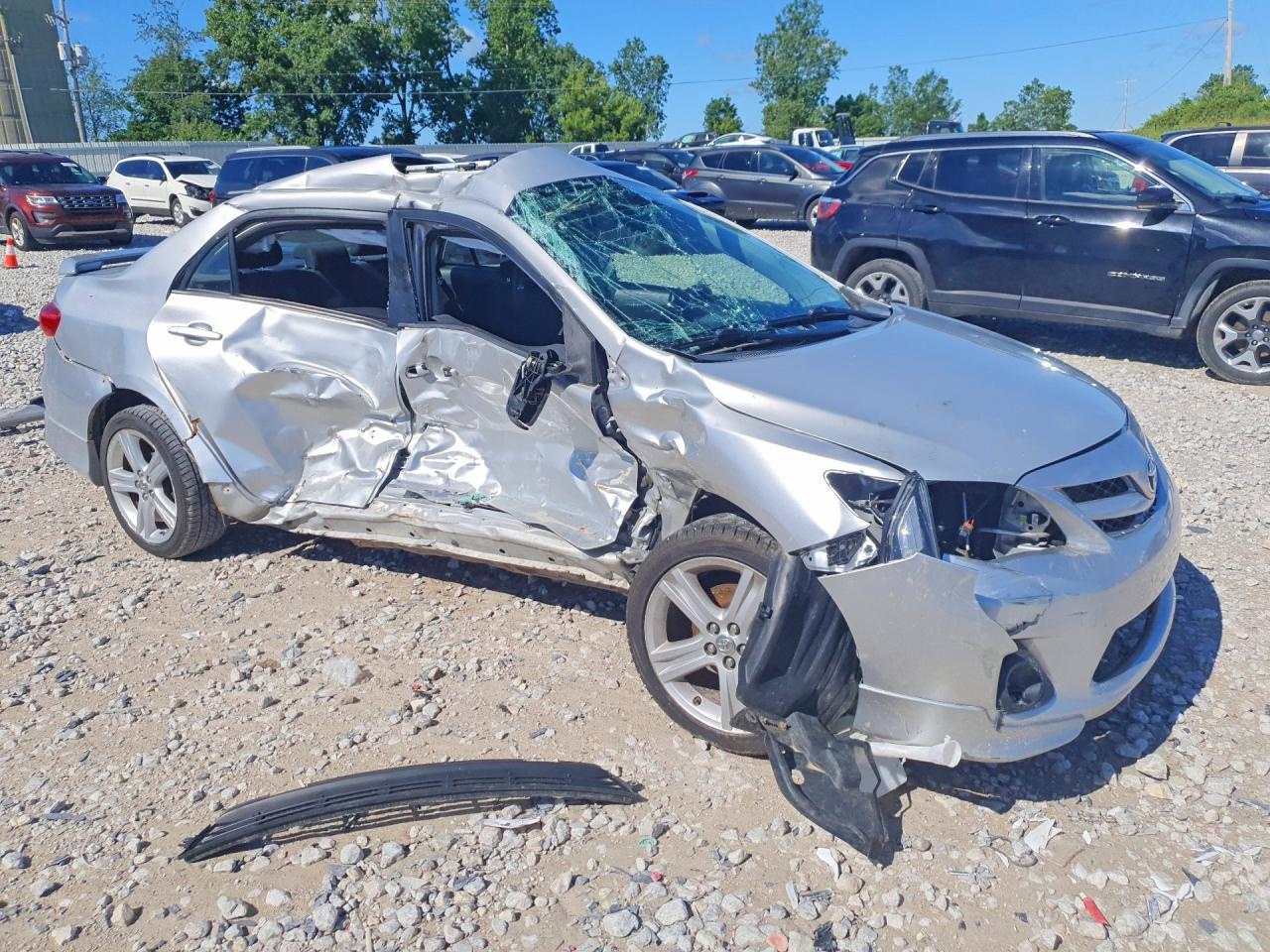 2013 TOYOTA COROLLA