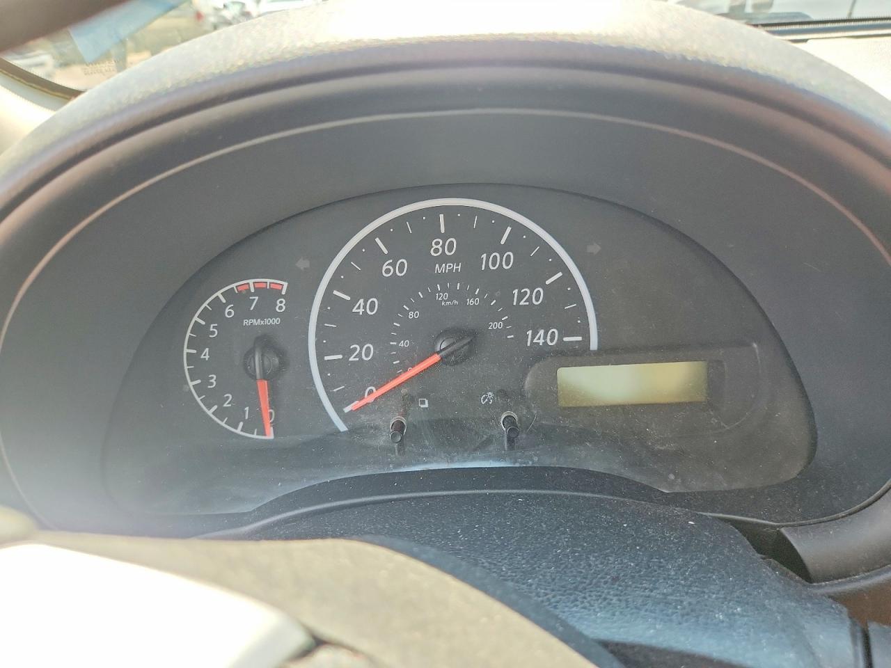 2015 NISSAN VERSA