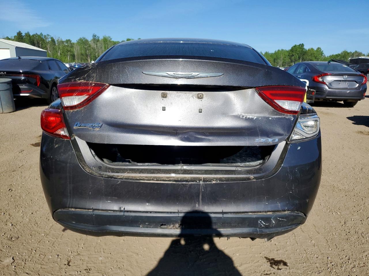2016 CHRYSLER 200