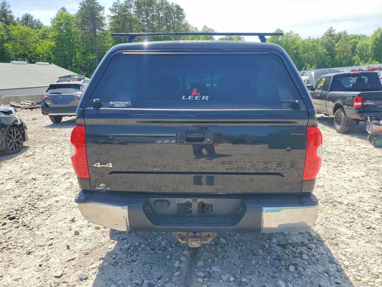 2016 TOYOTA TUNDRA