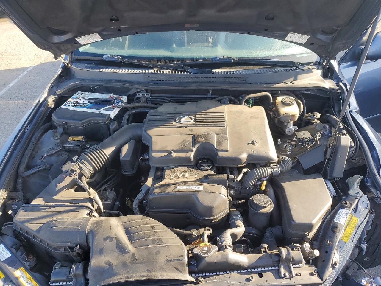 2004 LEXUS IS 300