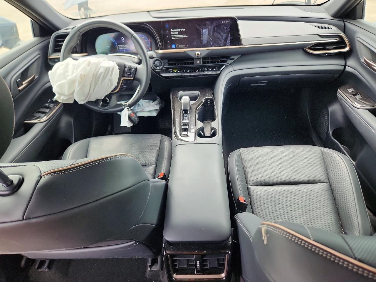 2025 TOYOTA Crown