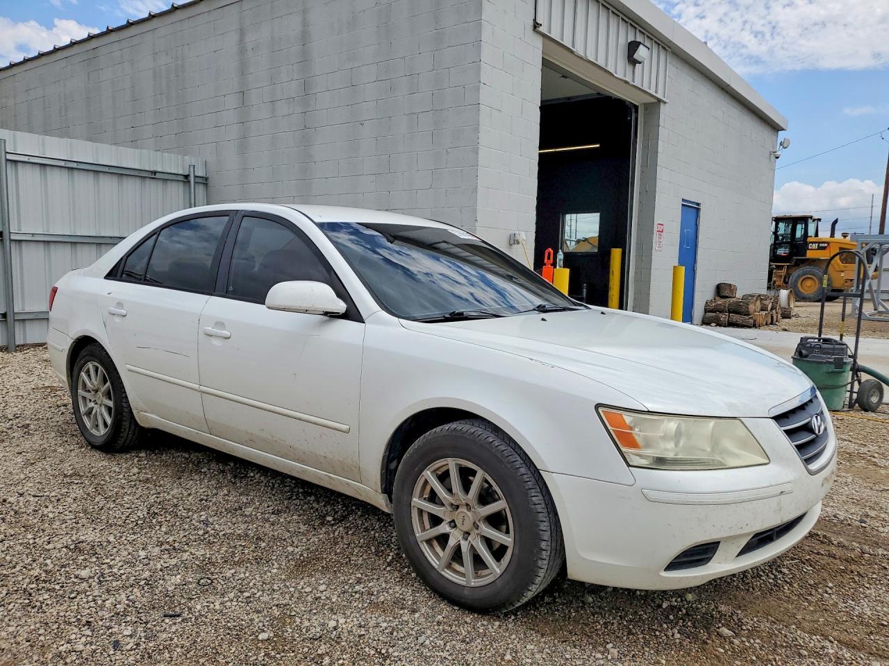 2010 HYUNDAI SONATA