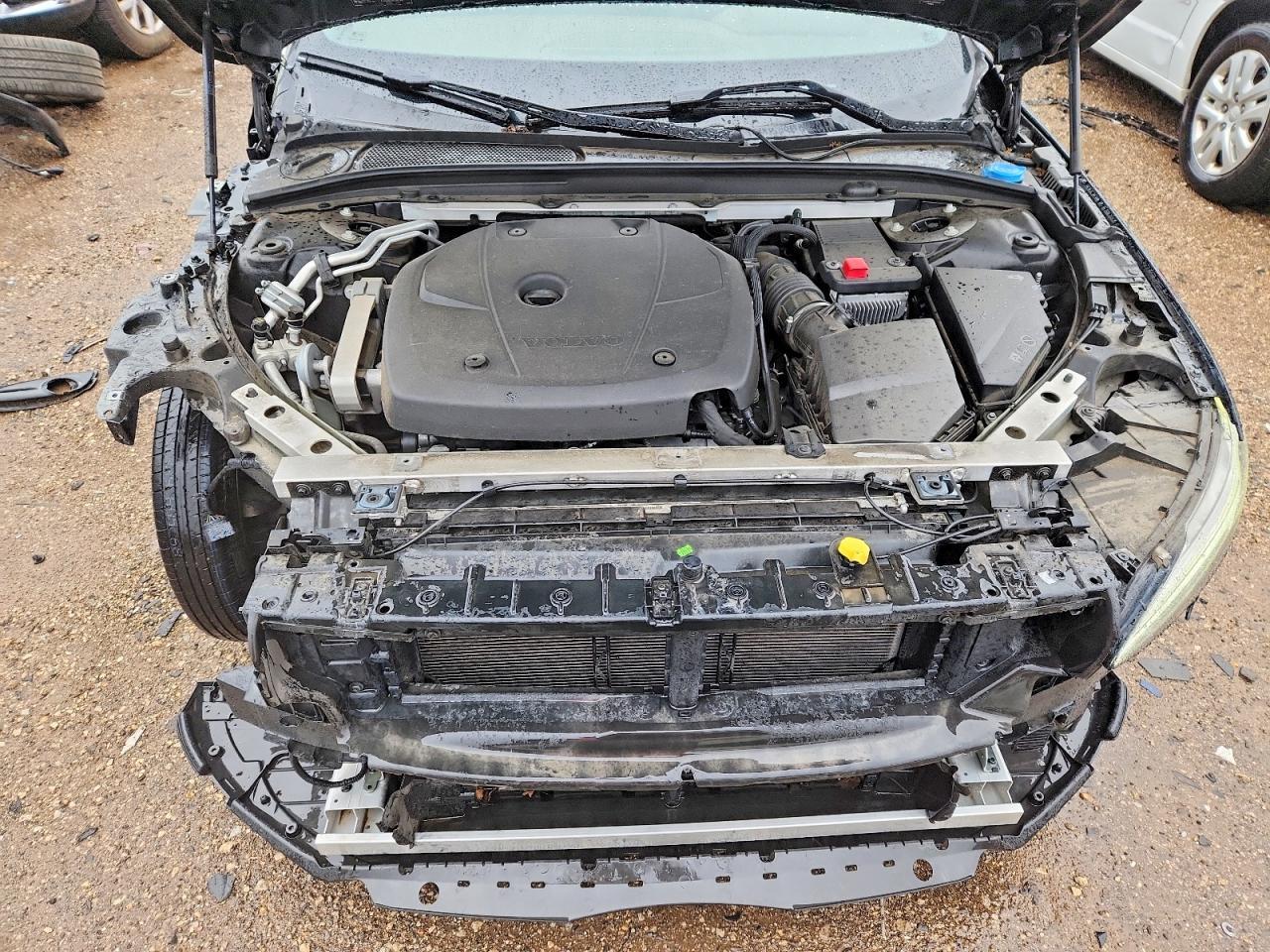 2018 VOLVO S90