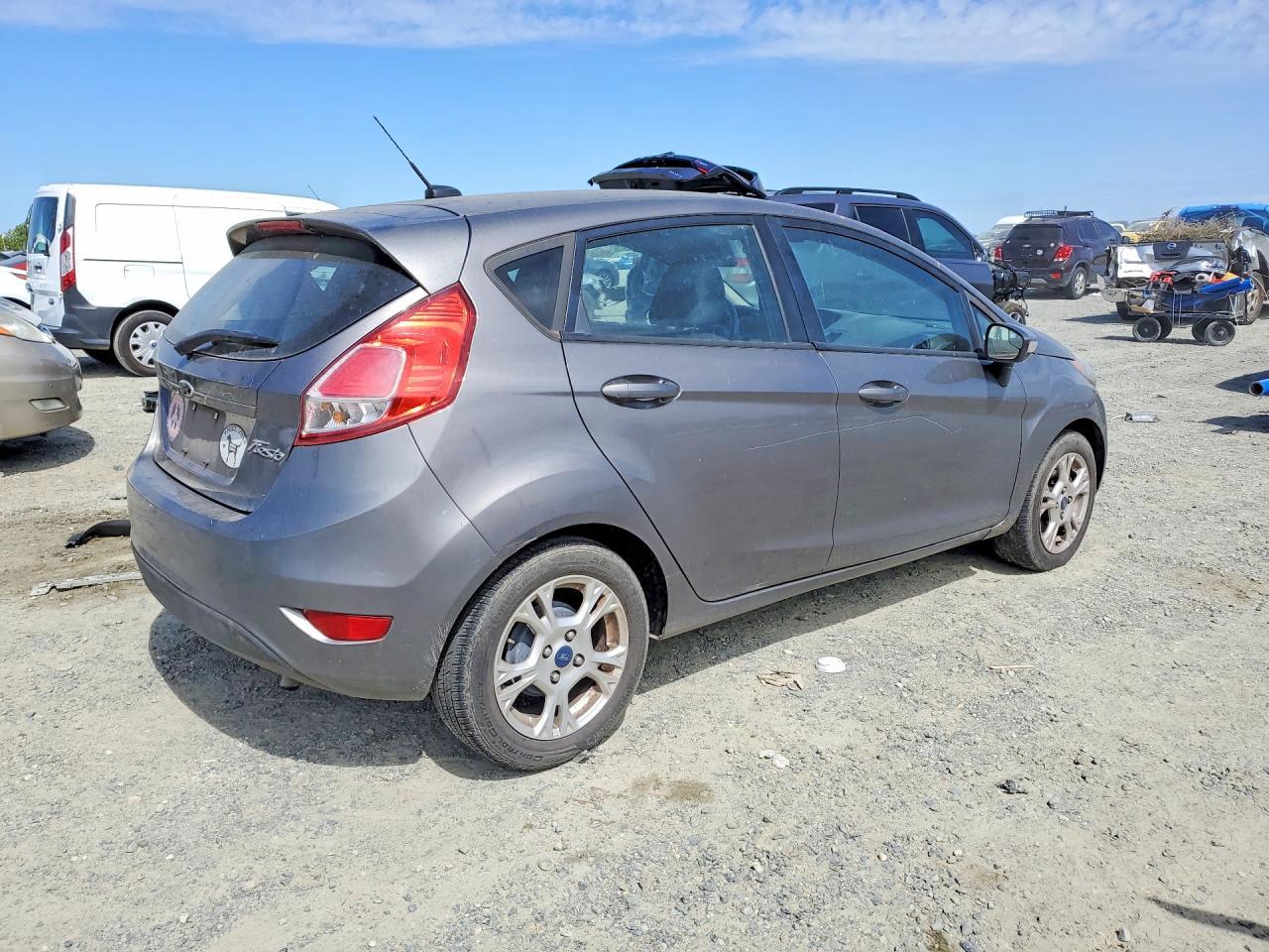 2014 FORD Fiesta