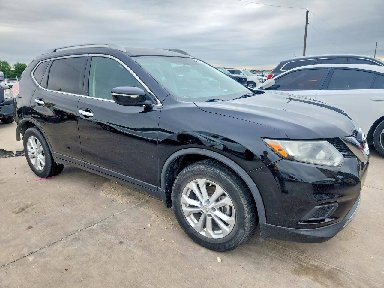 2014 NISSAN ROGUE