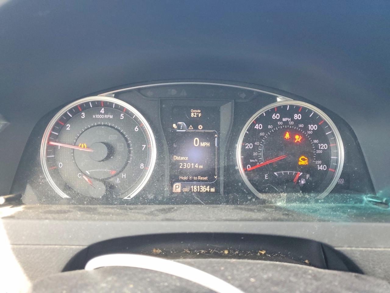 2016 TOYOTA CAMRY