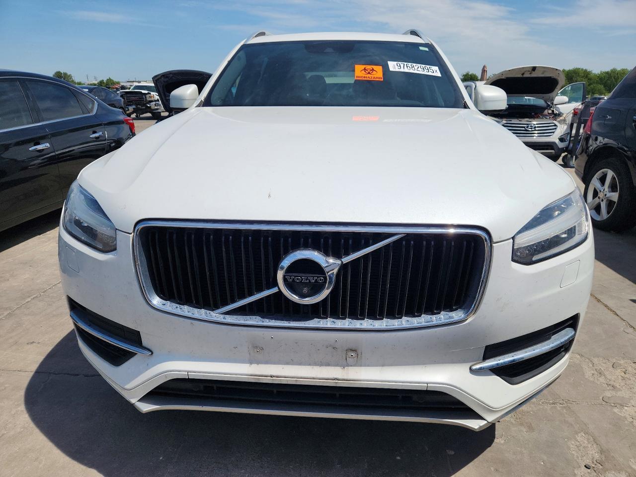 2018 VOLVO XC90