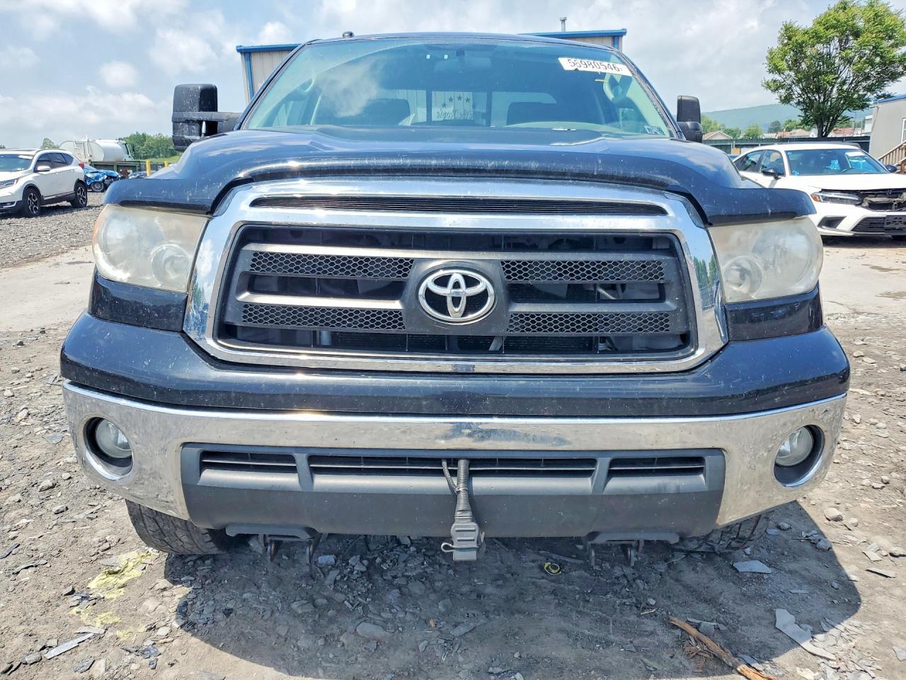 2011 TOYOTA TUNDRA