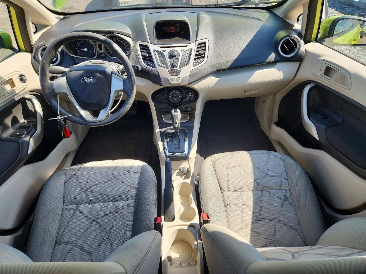 2011 FORD Fiesta