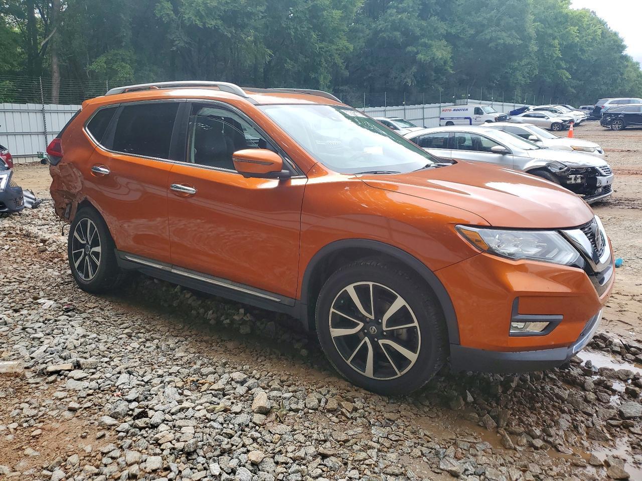 2019 NISSAN ROGUE