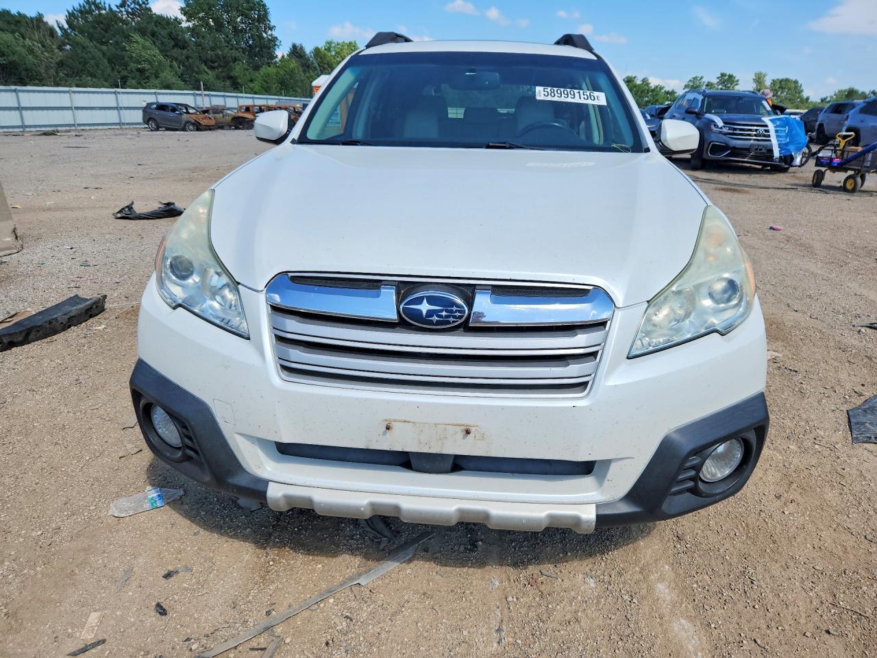 2013 SUBARU Outback