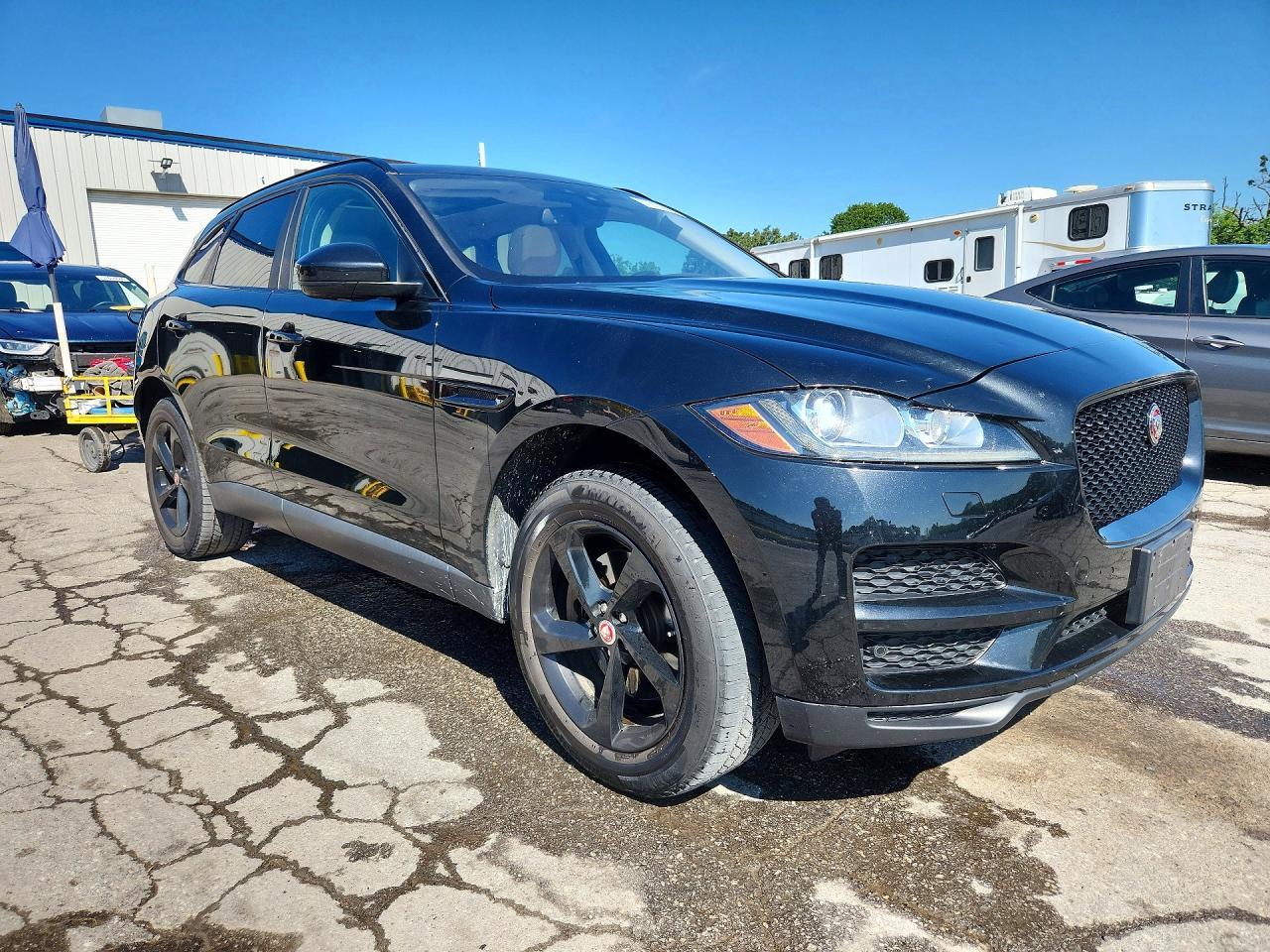 2017 JAGUAR F-Pace