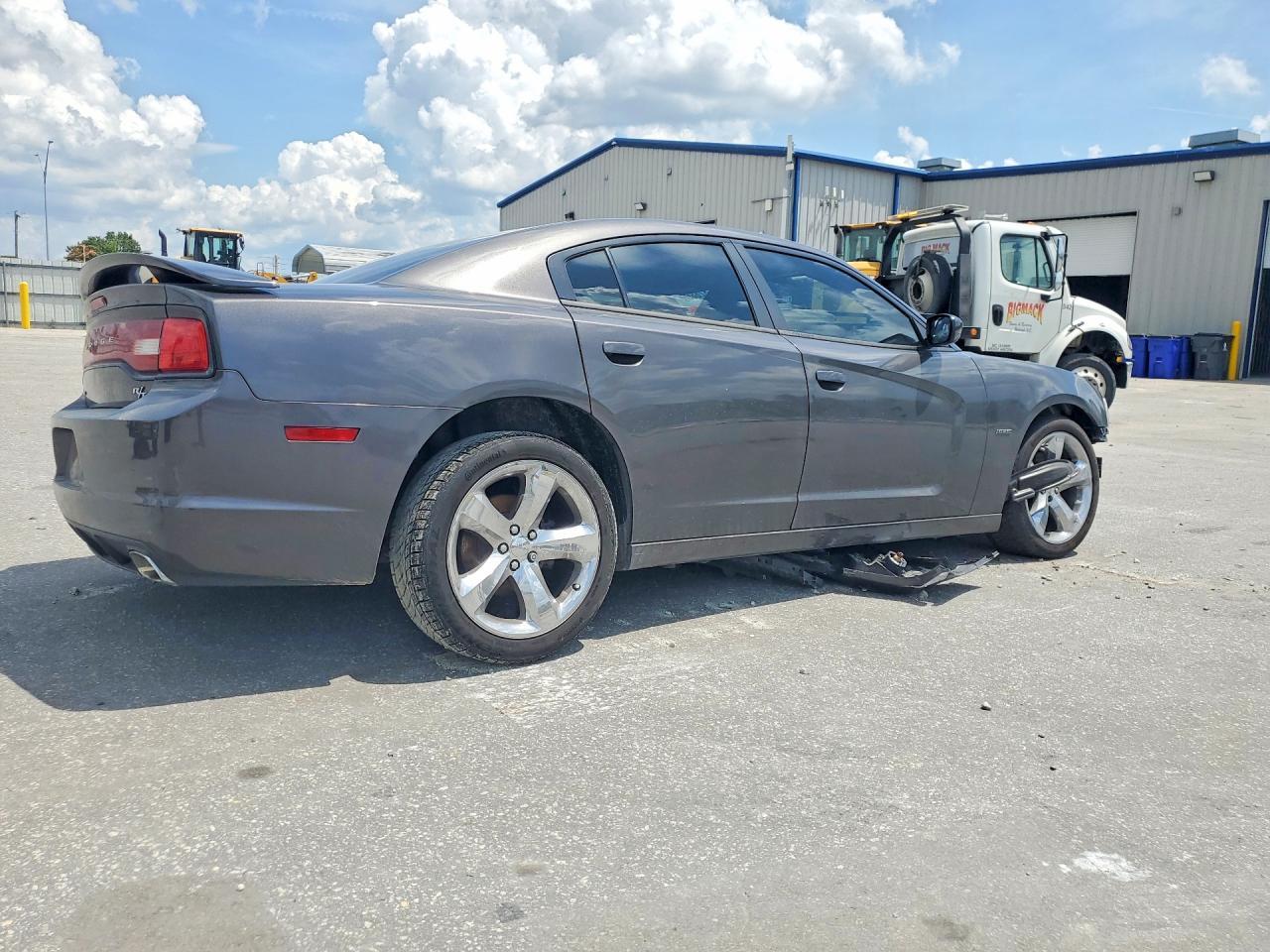 2013 DODGE CHARGER