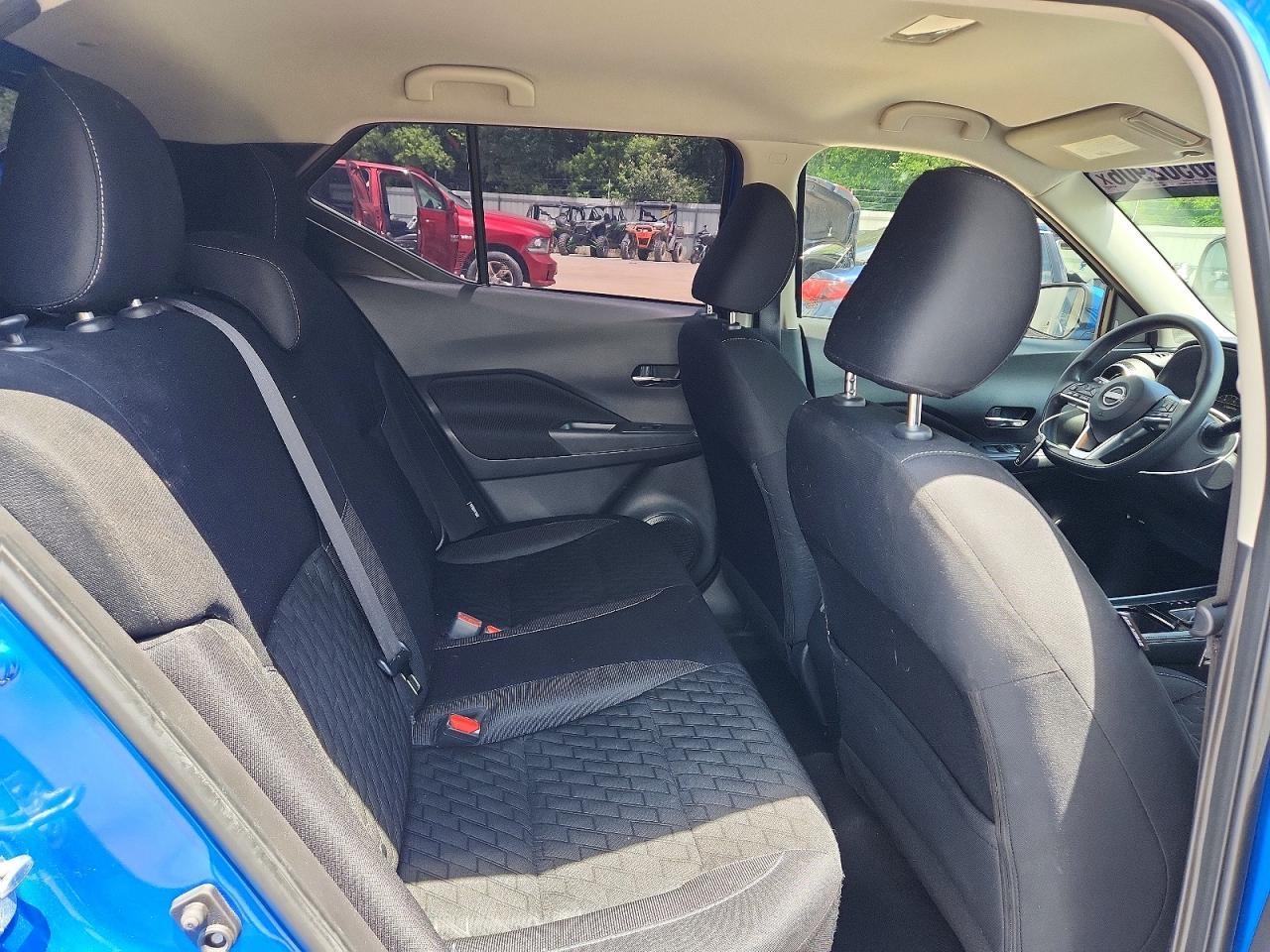 2023 NISSAN KICKS