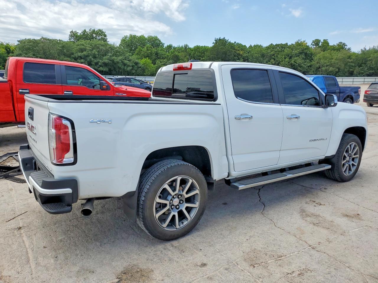 2022 GMC CANYON