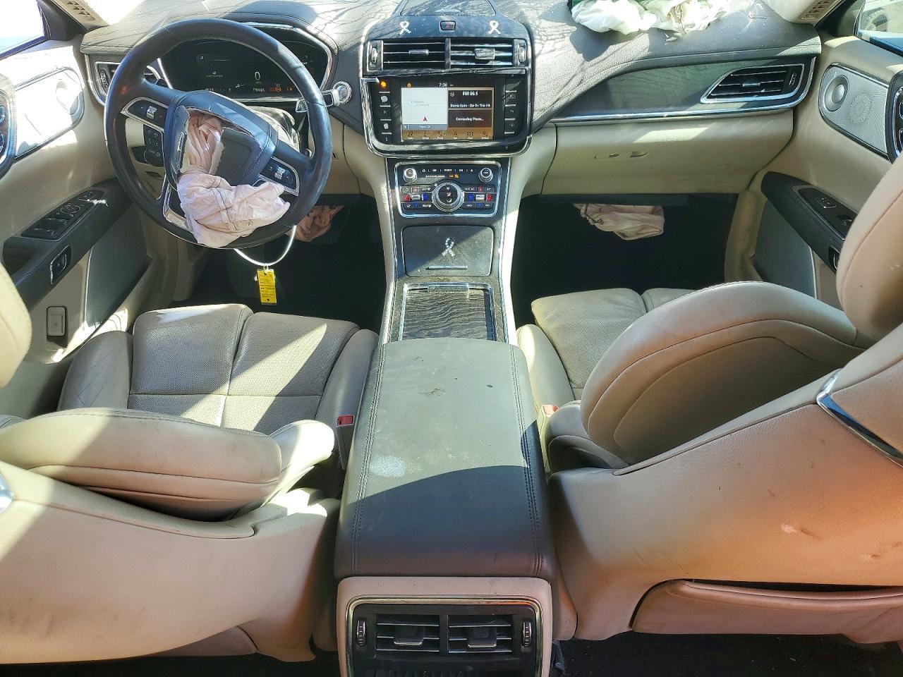 2017 LINCOLN Continental