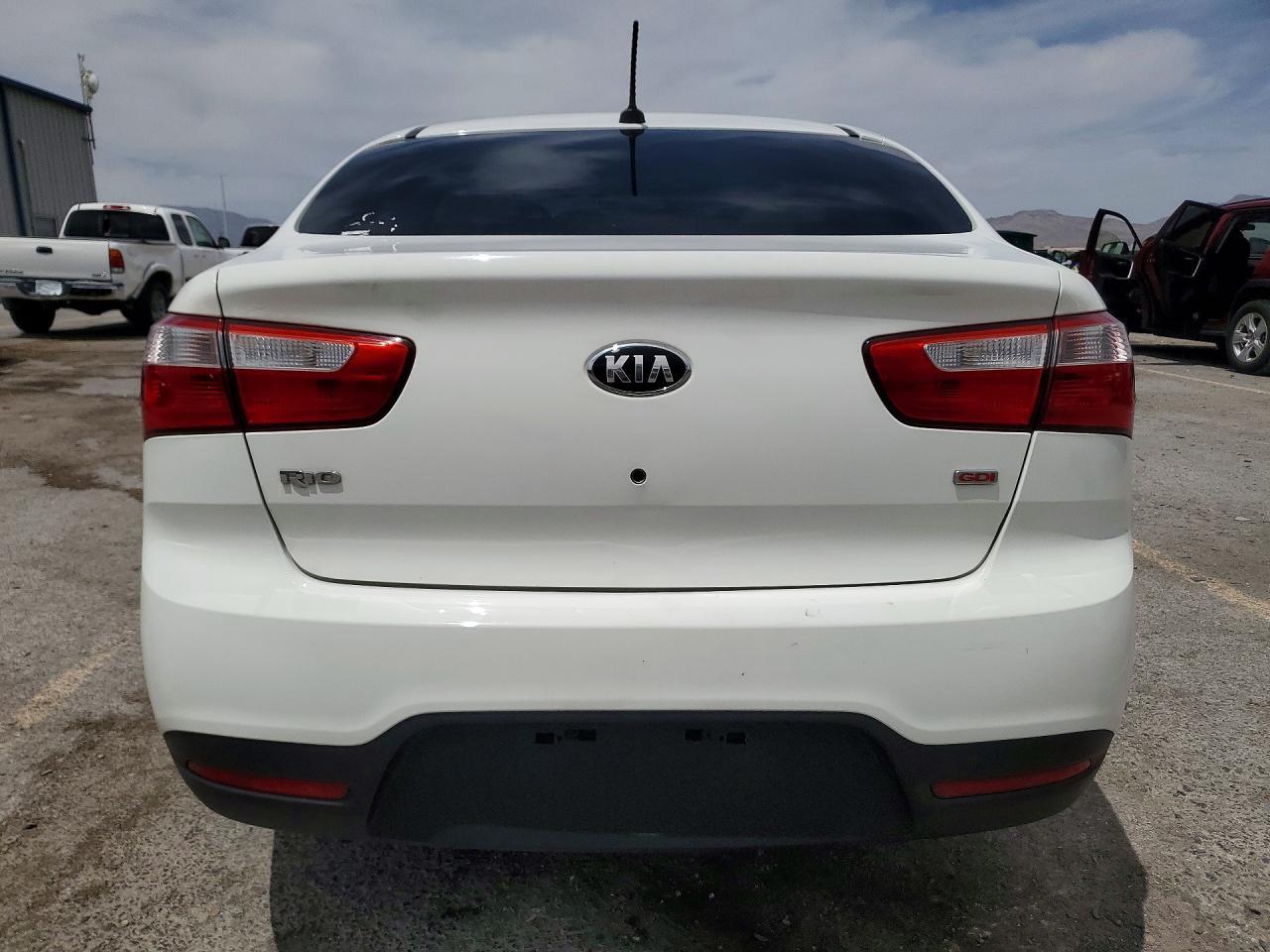 2013 KIA RIO