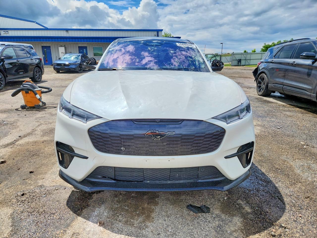 2022 FORD Mustang Mach-E