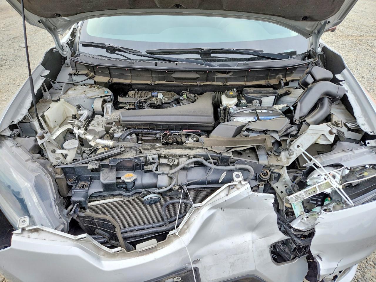 2015 NISSAN ROGUE