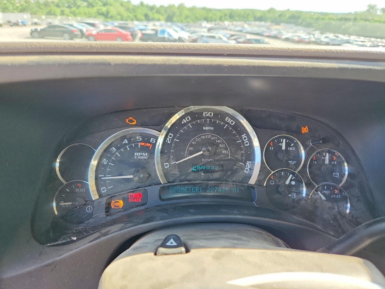 2005 CADILLAC ESCALADE