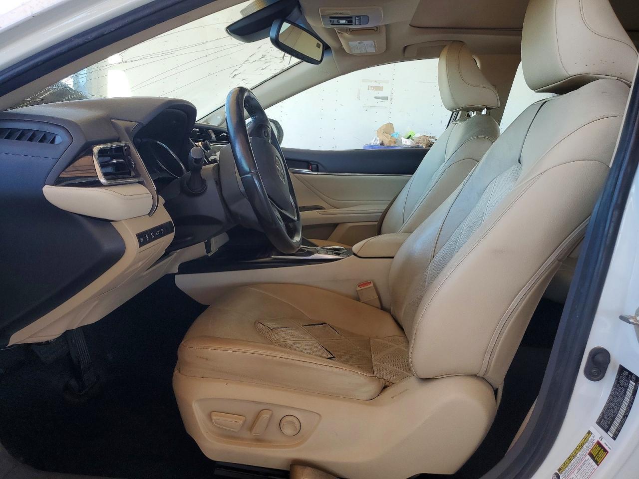 2018 TOYOTA CAMRY