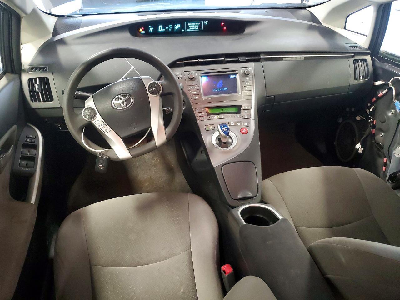 2013 TOYOTA PRIUS