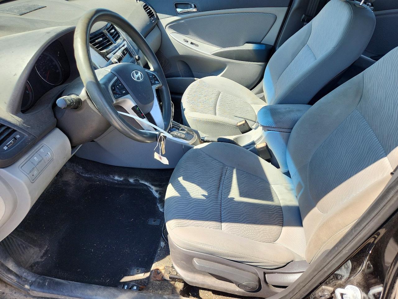 2013 HYUNDAI ACCENT