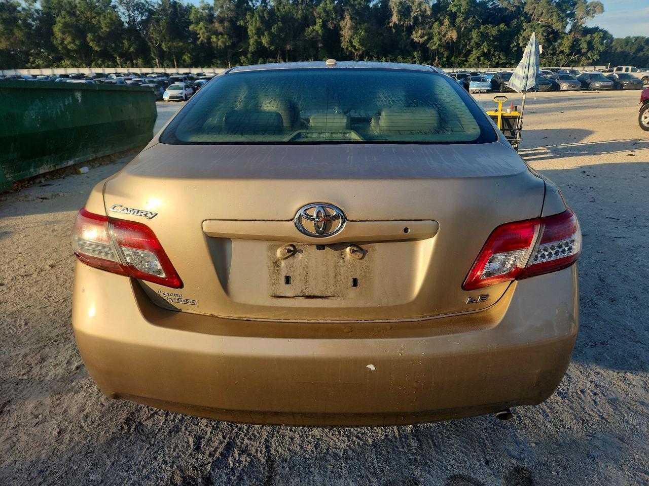 2011 TOYOTA CAMRY