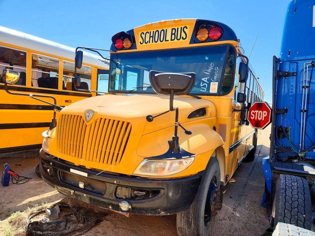 2015 IC CORPORATION Bus