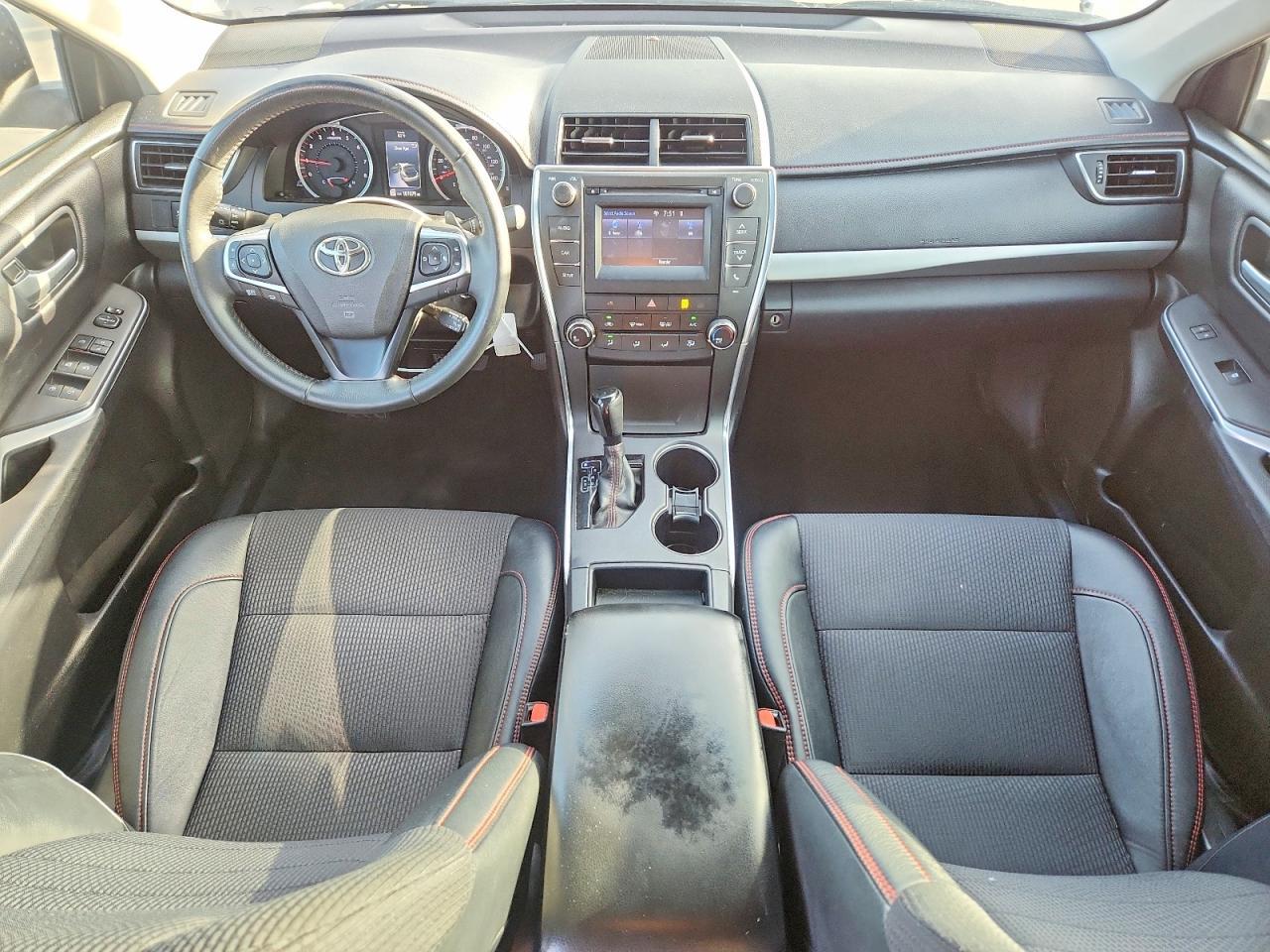 2017 TOYOTA CAMRY