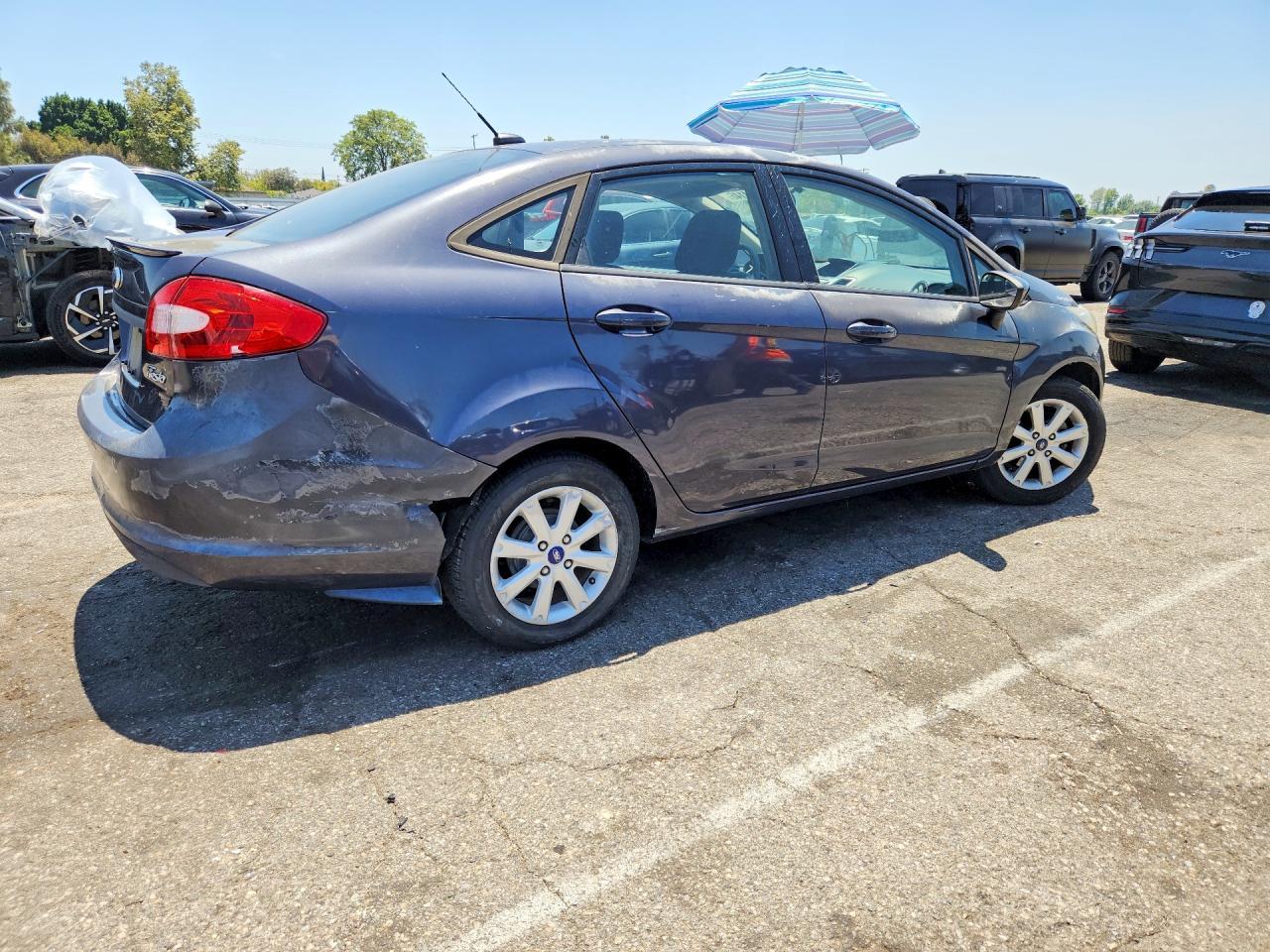 2012 FORD Fiesta
