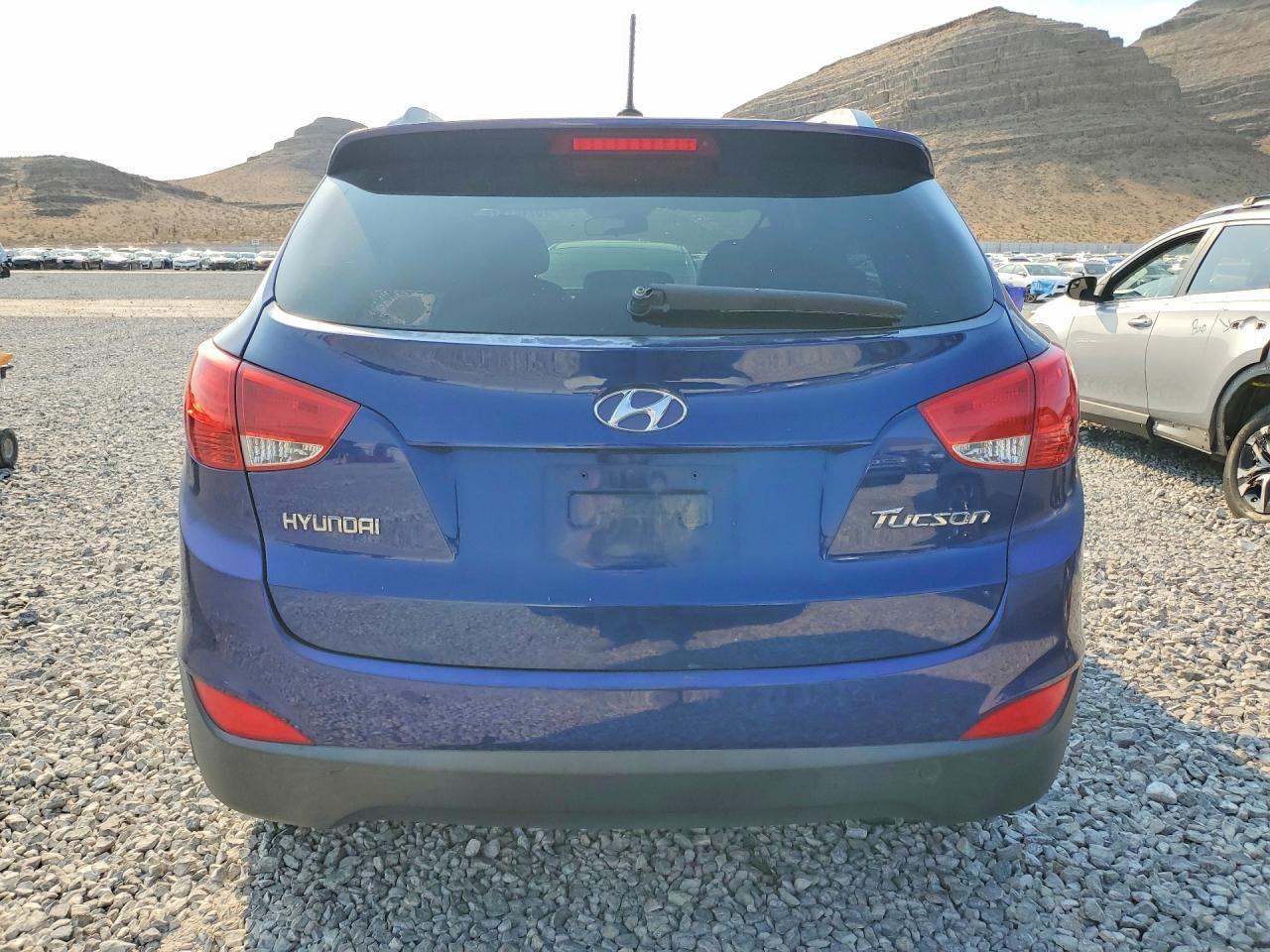 2011 HYUNDAI TUCSON