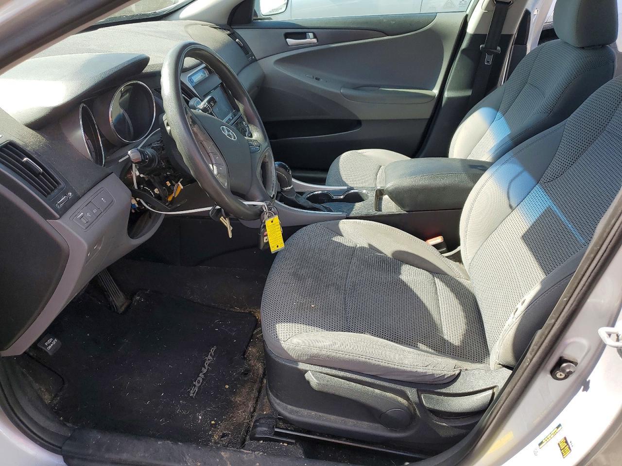 2011 HYUNDAI SONATA
